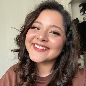 Meet your Posher, Gaby